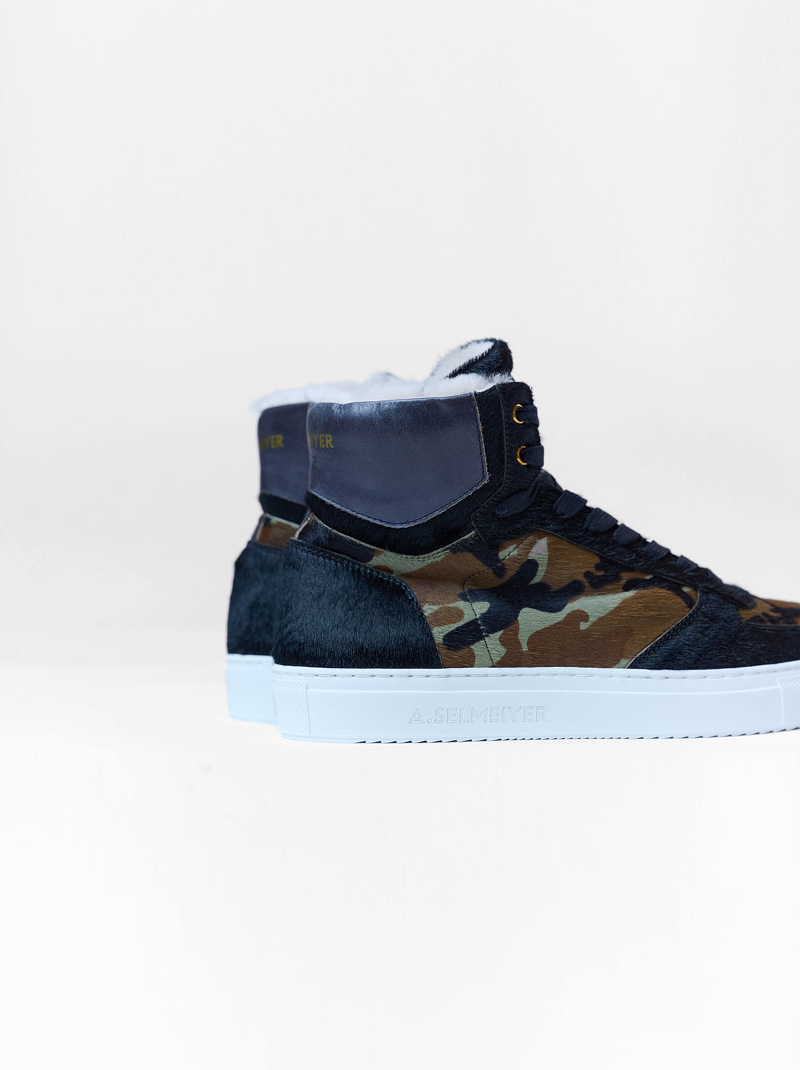 Luca Luxury High-Top Camouflage